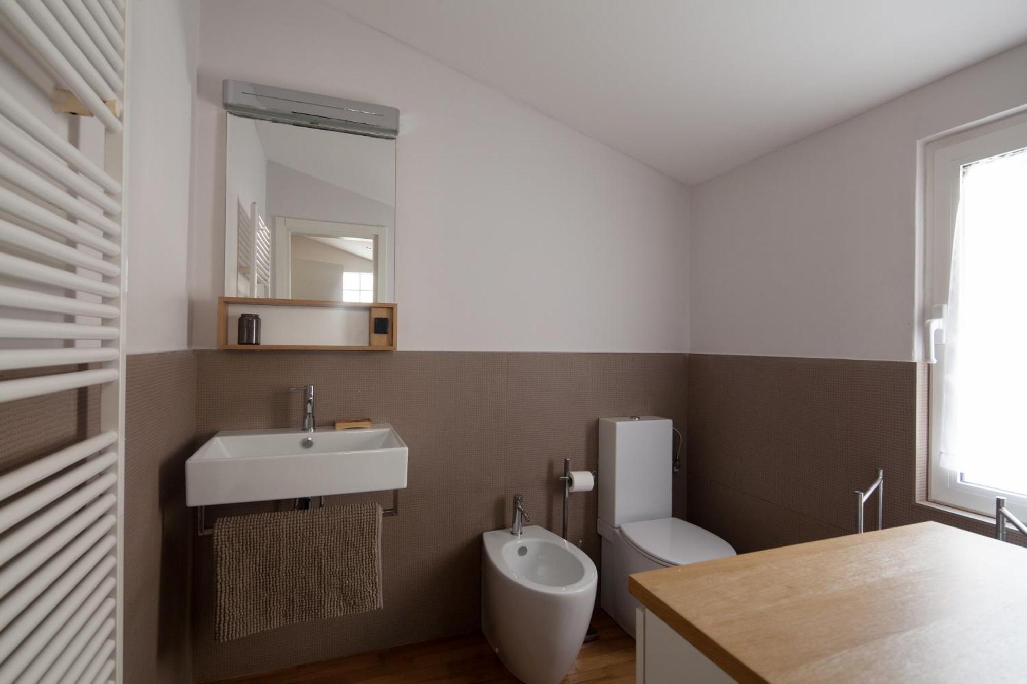 Cv5 - La Spezia City Center - Wide Modern Apartment Walking Distance To The Station To Cinque Terre - Big Terrace On The Roofs Exterior foto